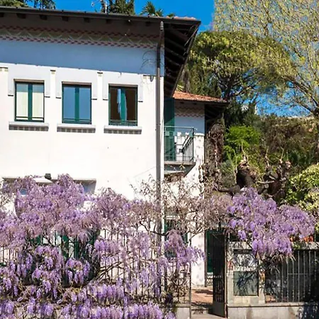 Alojamento de Acomodação e Pequeno-almoço Paradeisos Varese
